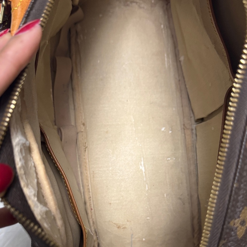 Authentic Louis Vuitton Dark Brown Monogram Briefcase - Picture 9 of 11